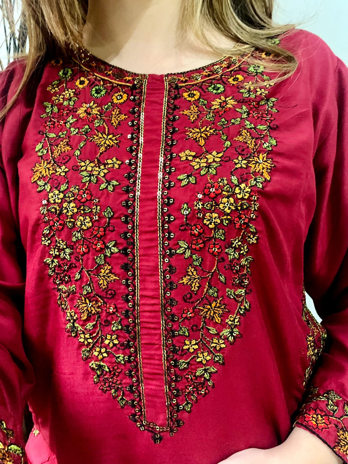 Pocket Sequence Embroidered 2-PIECE