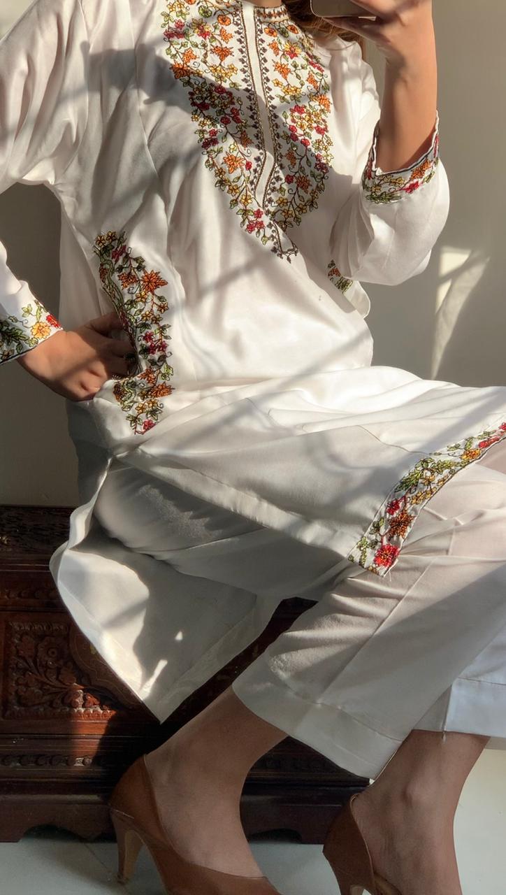 Pocket Sequence Embroidered 2-PIECE